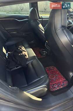 Лифтбек Tesla Model S 2018 в 
