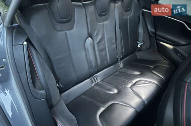 Лифтбек Tesla Model S 2013 в 