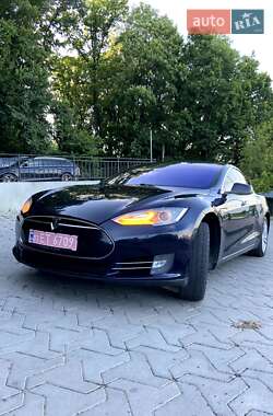 Лифтбек Tesla Model S 2014 в 