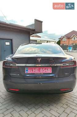 Лифтбек Tesla Model S 2016 в 