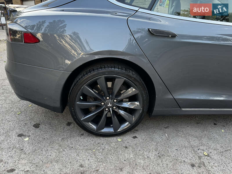 Лифтбек Tesla Model S 2014 в Днепре фото 6 Лифтбек Tesla Model S 2014 в Днепре