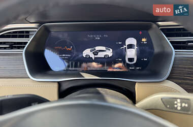 Лифтбек Tesla Model S 2016 в 