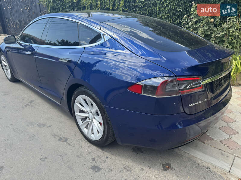 Лифтбек Tesla Model S 2017 в Одессе