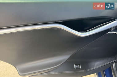 Лифтбек Tesla Model S 2017 в 