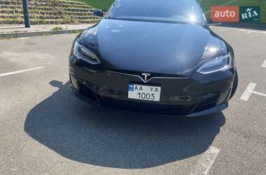 Ліфтбек Tesla Model S 2016 в 
