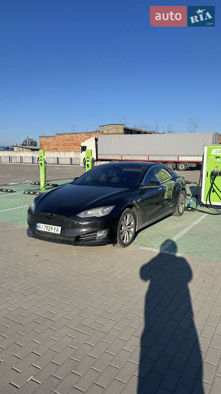Tesla Model S 2013