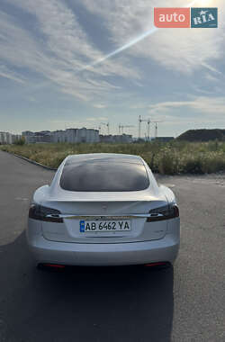Лифтбек Tesla Model S 2018 в 