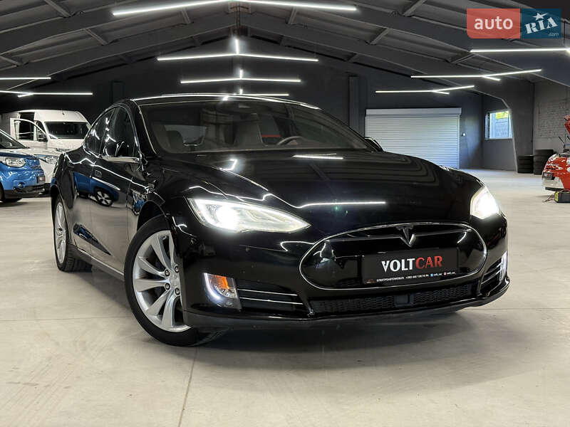 Лифтбек Tesla Model S 2016 в Владимире