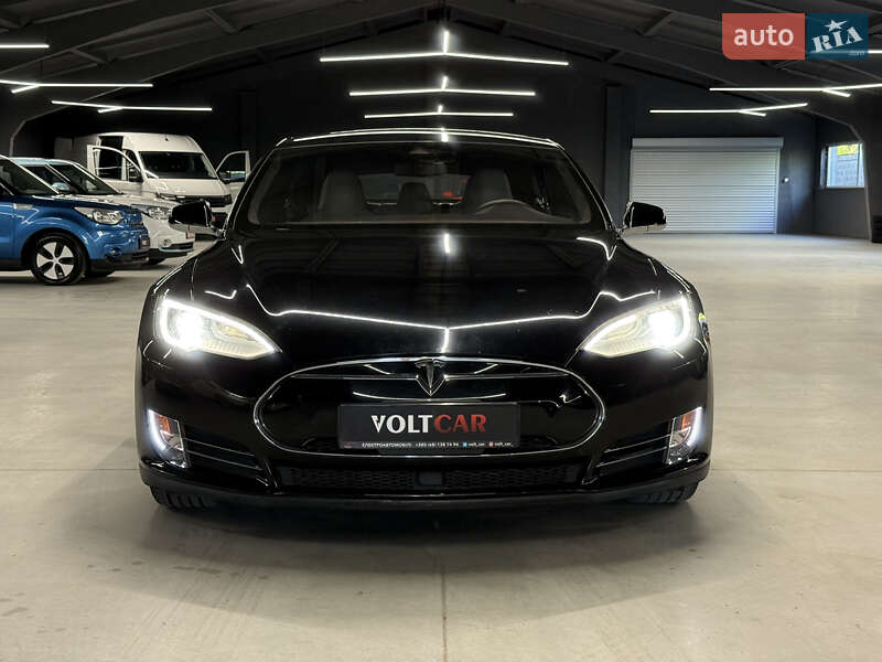 Лифтбек Tesla Model S 2016 в Владимире