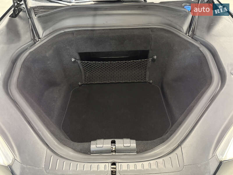 Лифтбек Tesla Model S 2016 в Владимире