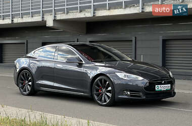 Лифтбек Tesla Model S 2016 в 