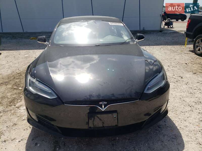 Лифтбек Tesla Model S 2017 в Полтаве