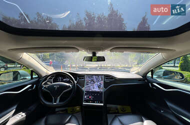 Лифтбек Tesla Model S 2014 в 