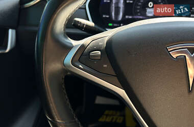 Лифтбек Tesla Model S 2014 в 