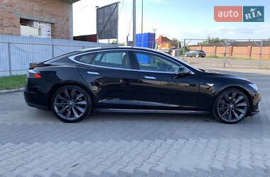 Лифтбек Tesla Model S 2013 в 