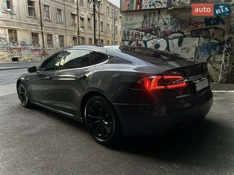 Лифтбек Tesla Model S 2017 в Одессе фото 6 Лифтбек Tesla Model S 2017 в Одессе