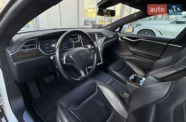 Лифтбек Tesla Model S 2016 в 