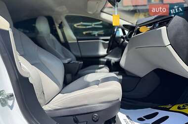 Лифтбек Tesla Model S 2015 в 