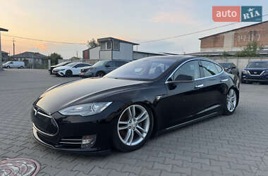 Лифтбек Tesla Model S 2014 в Луцке