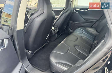 Лифтбек Tesla Model S 2014 в 