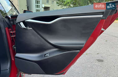 Ліфтбек Tesla Model S 2017 в 