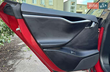 Ліфтбек Tesla Model S 2017 в 
