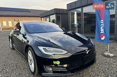 Ліфтбек Tesla Model S 2016 в 