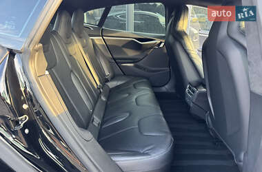 Ліфтбек Tesla Model S 2016 в 
