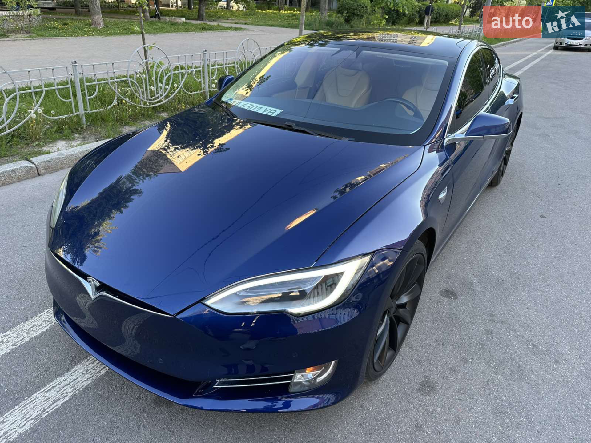 2017 Tesla Model S - мініатюра 8