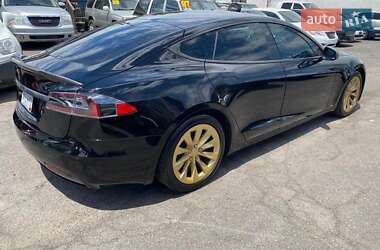 Лифтбек Tesla Model S 2018 в 