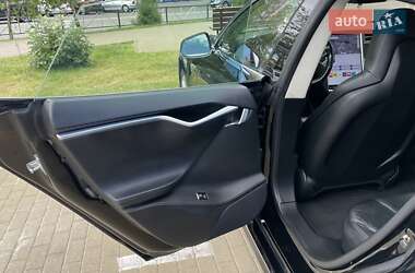 Лифтбек Tesla Model S 2015 в 