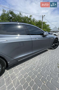 Лифтбек Tesla Model S 2014 в 