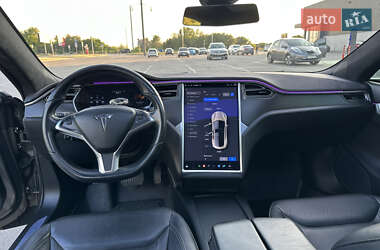Лифтбек Tesla Model S 2016 в 