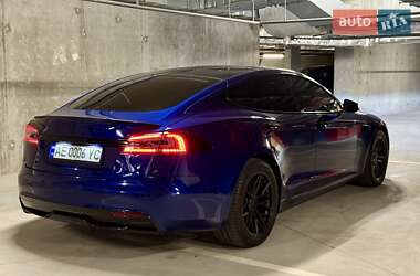 Лифтбек Tesla Model S 2022 в 
