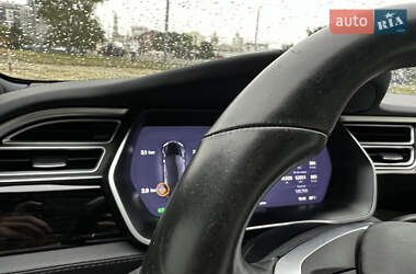 Ліфтбек Tesla Model S 2017 в 