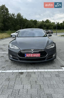 Лифтбек Tesla Model S 2013 в 