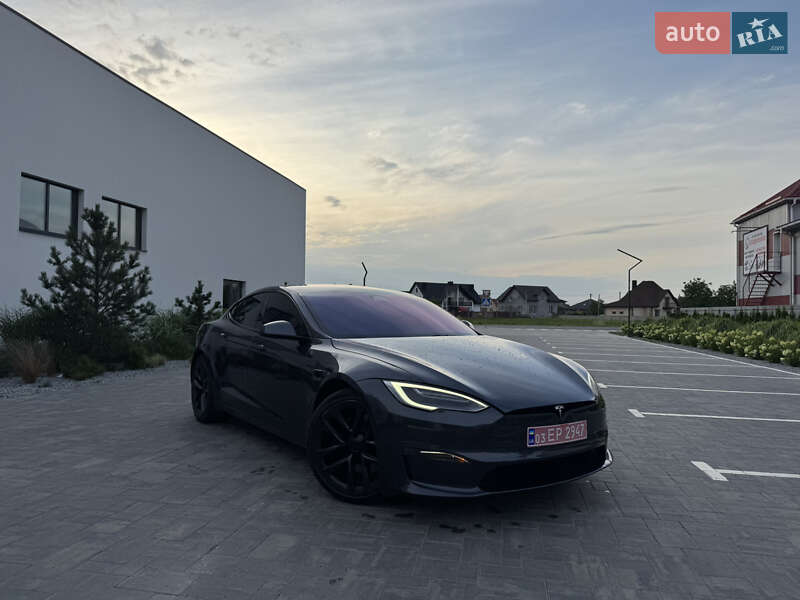 Лифтбек Tesla Model S 2021 в 