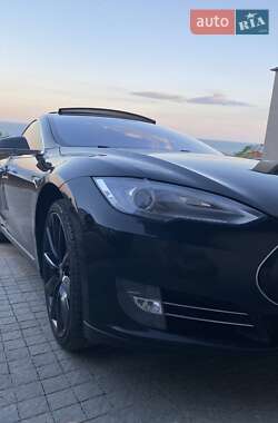Ліфтбек Tesla Model S 2014 в 