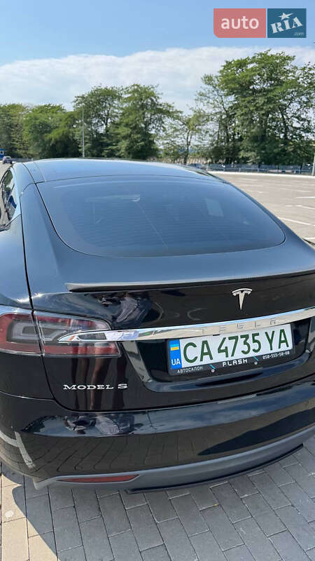 Ліфтбек Tesla Model S 2015 в Одесі