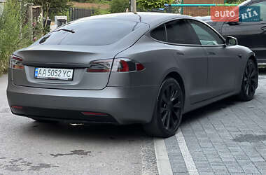 Ліфтбек Tesla Model S 2018 в 