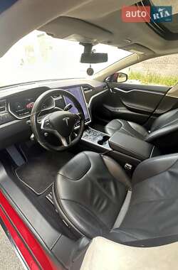 Лифтбек Tesla Model S 2014 в 