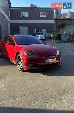 Ліфтбек Tesla Model S 2014 в Кобеляках