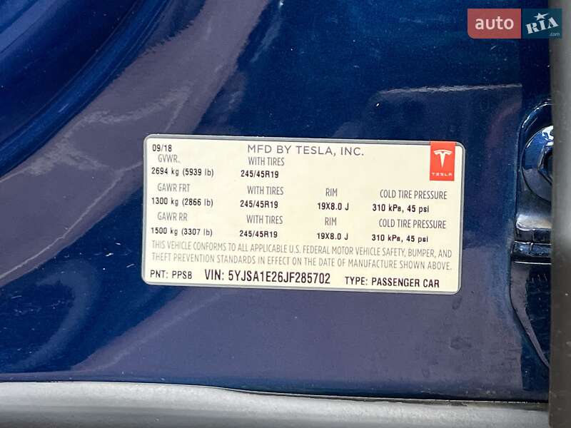 Лифтбек Tesla Model S 2018 в Киеве