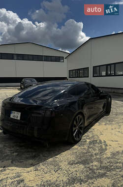 Лифтбек Tesla Model S 2018 в 