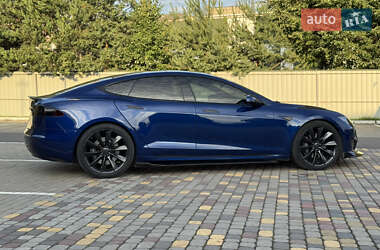 Лифтбек Tesla Model S 2016 в 