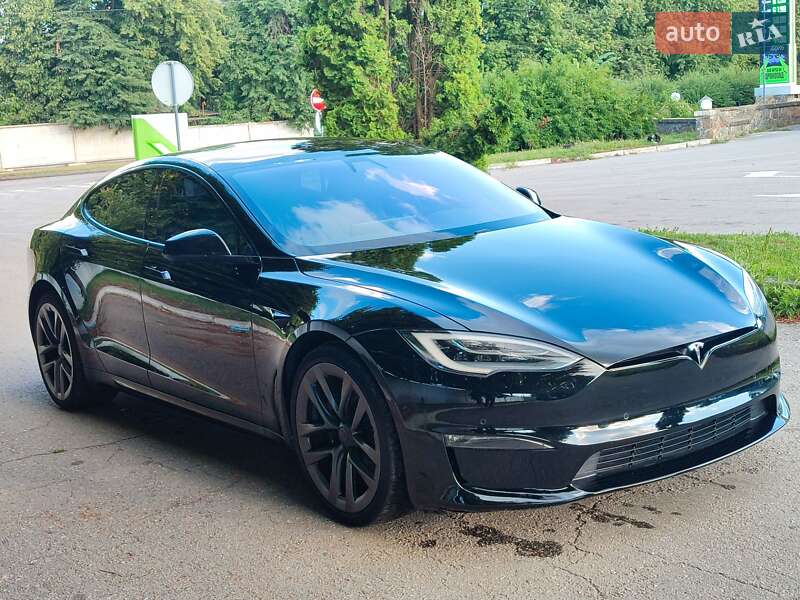 Лифтбек Tesla Model S 2021 в 