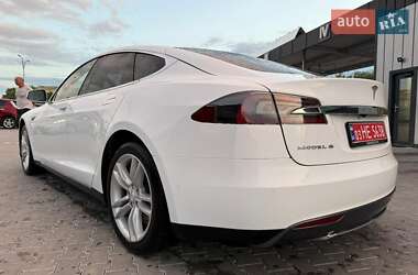 Ліфтбек Tesla Model S 2014 в 