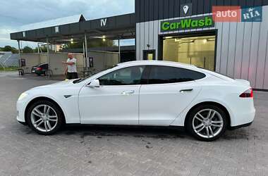 Ліфтбек Tesla Model S 2014 в 
