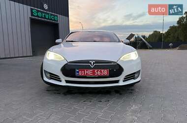 Ліфтбек Tesla Model S 2014 в 