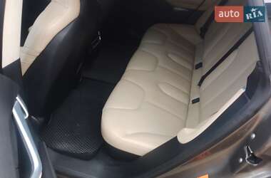 Лифтбек Tesla Model S 2015 в 